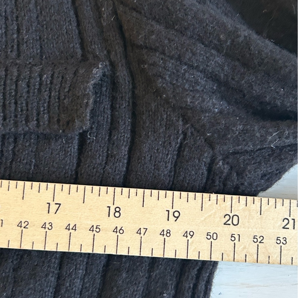 NWT Max Studio Pullover Cardigan sweater, black, women’s size Large. - Picture 7 of 7